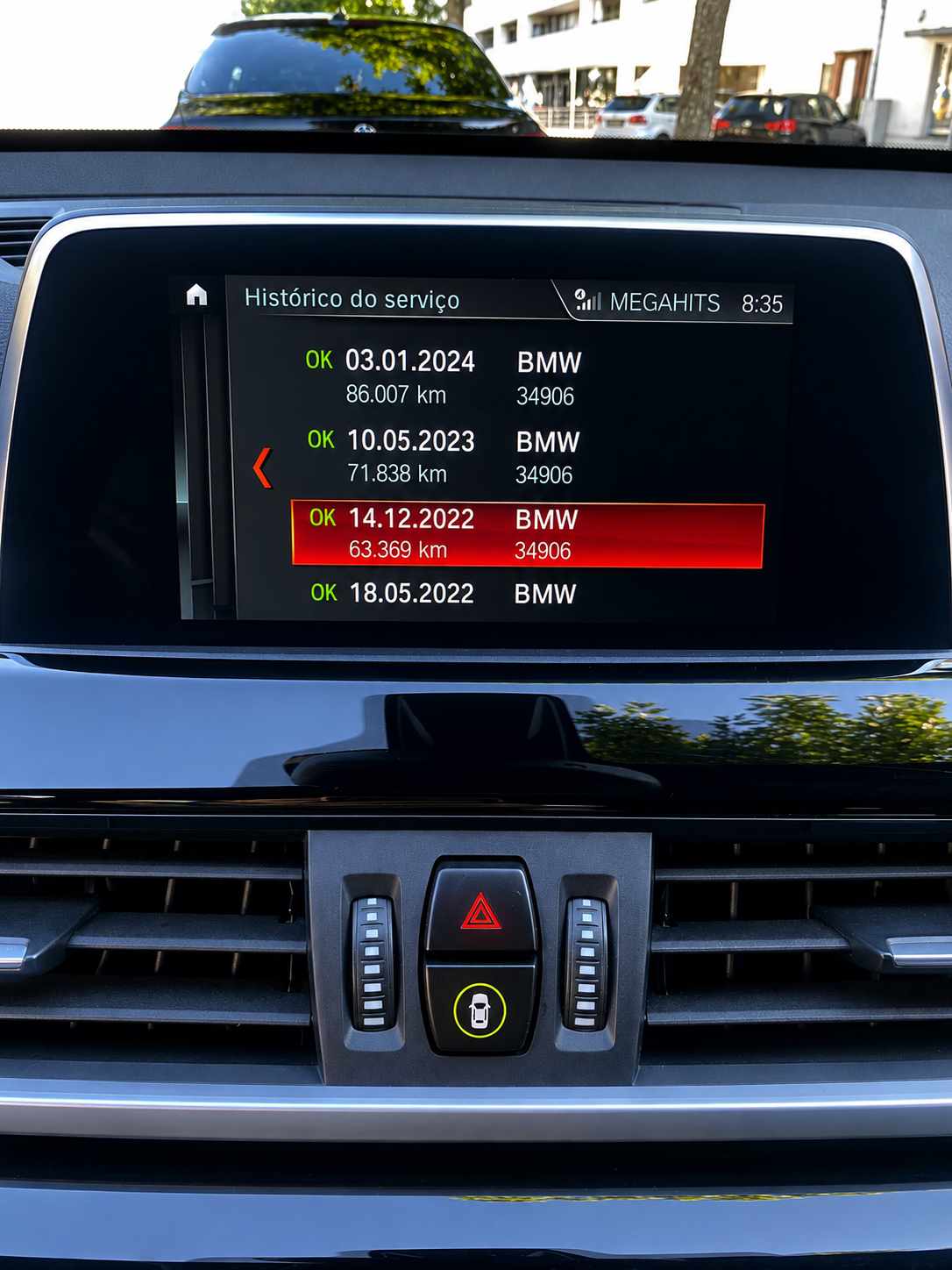bmw-x1-sdrive16d-2019-diesel-1496cc
