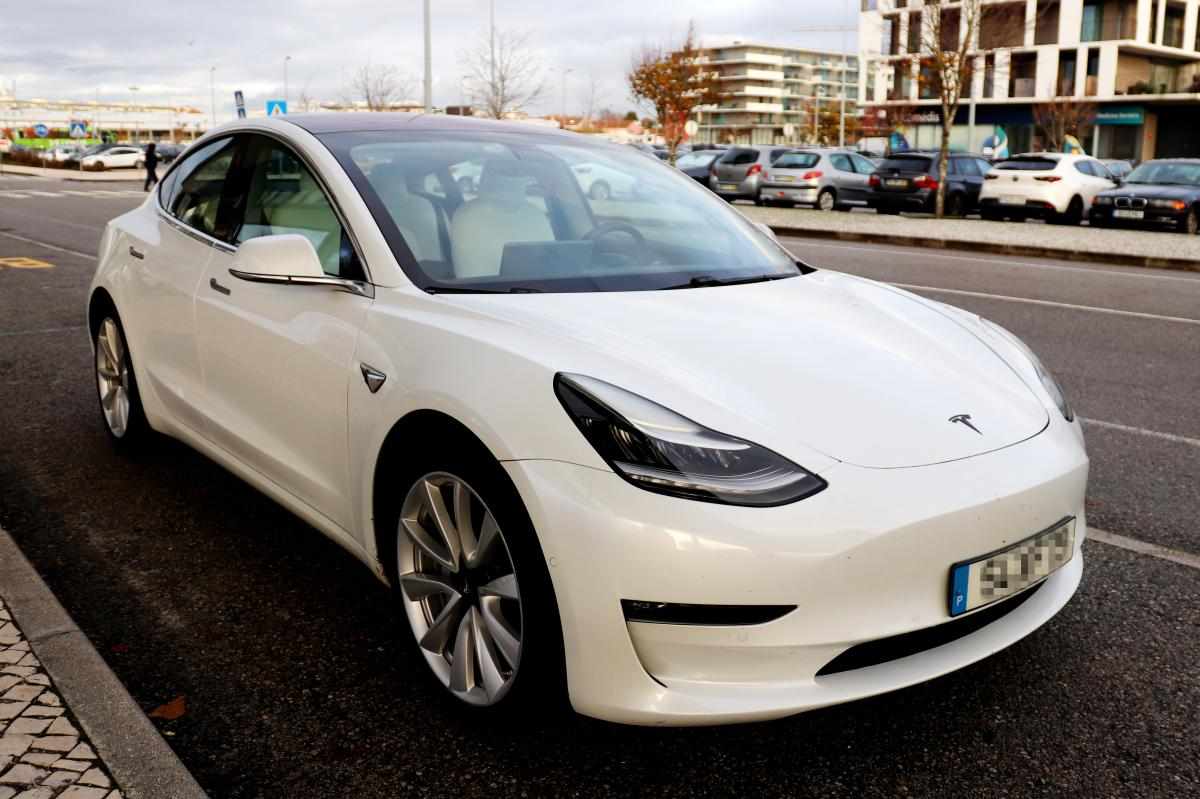tesla-model-3-long-range-awd-2019-eletrico