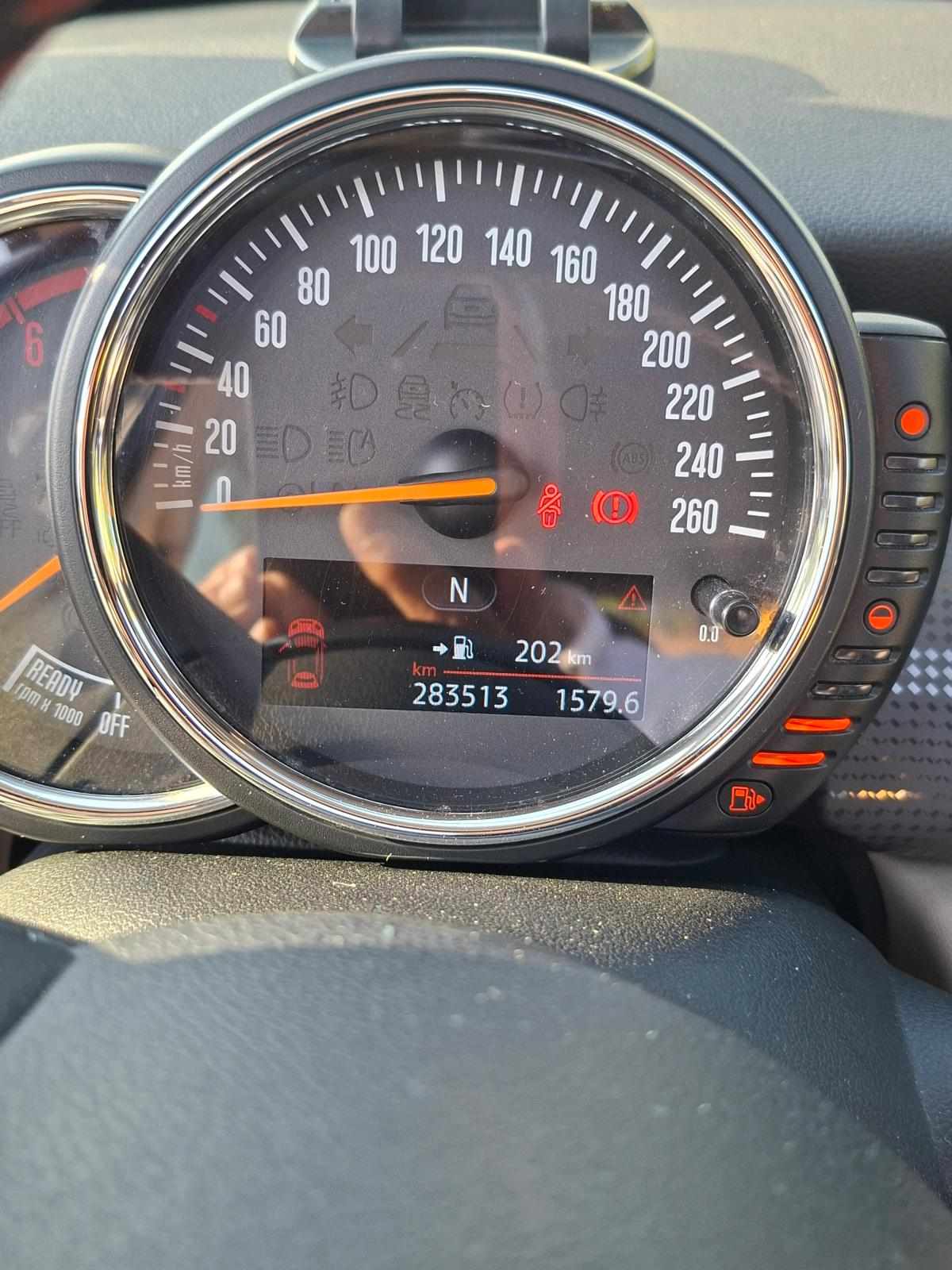 mini-hatch-d-1-5-2014-diesel-1496cc