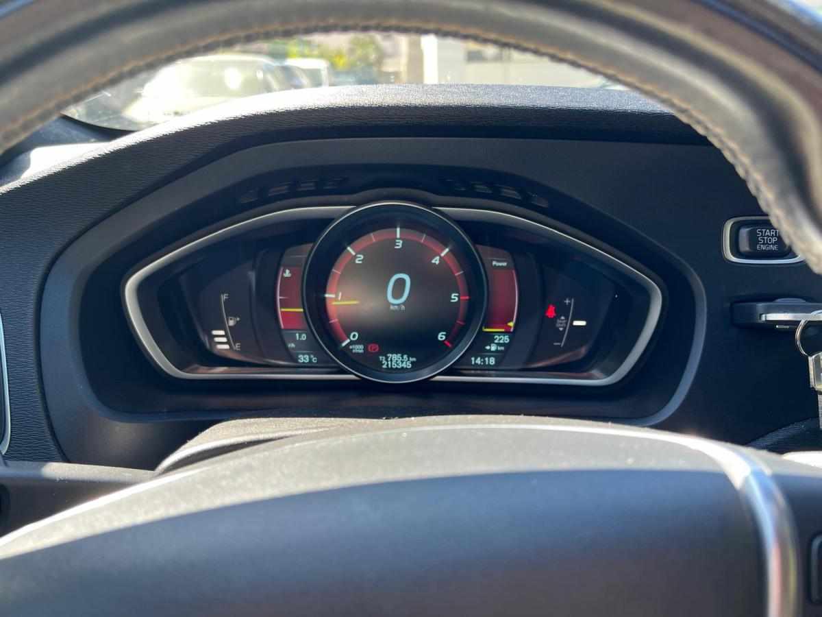 volvo-v40-1-6-d2-2013-diesel-1560cc