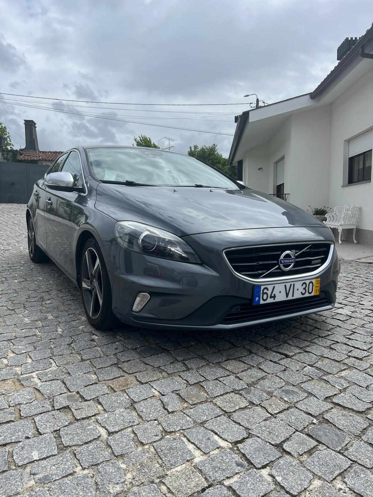 volvo-v40-1-6-d2-2013-diesel-1560cc