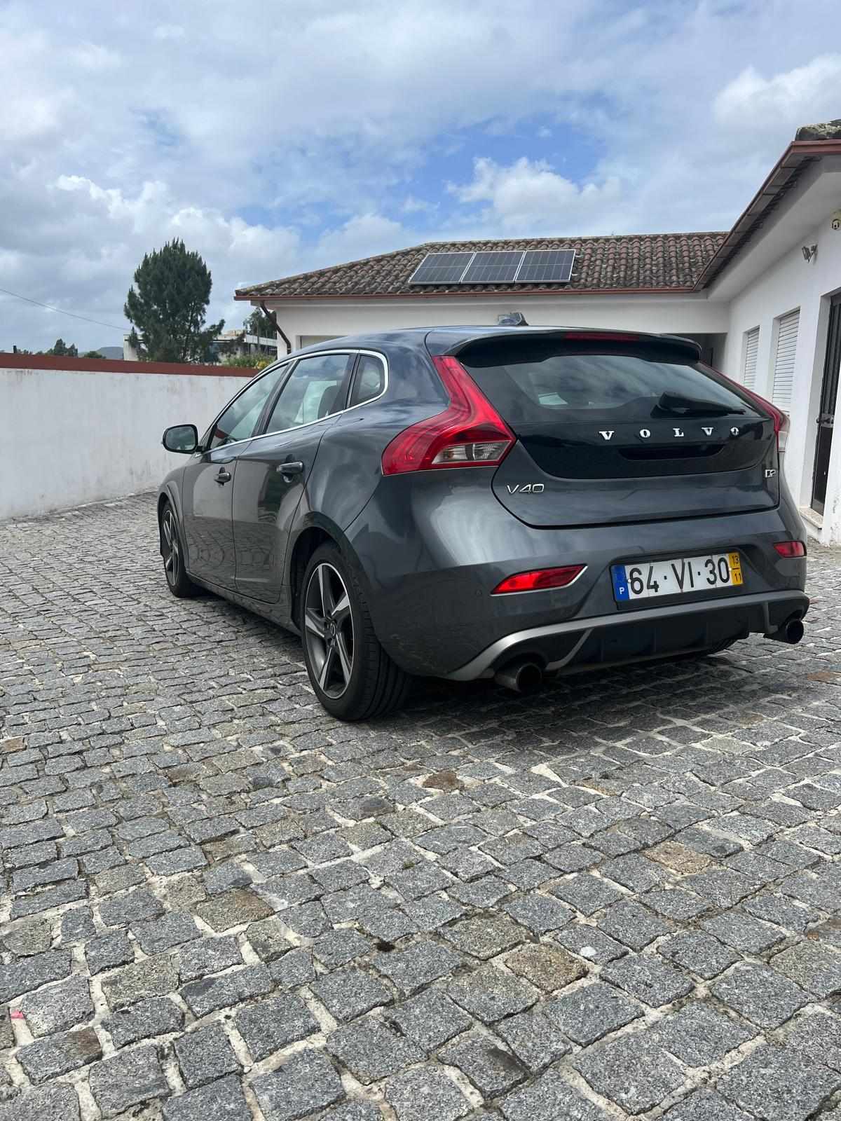 volvo-v40-1-6-d2-2013-diesel-1560cc