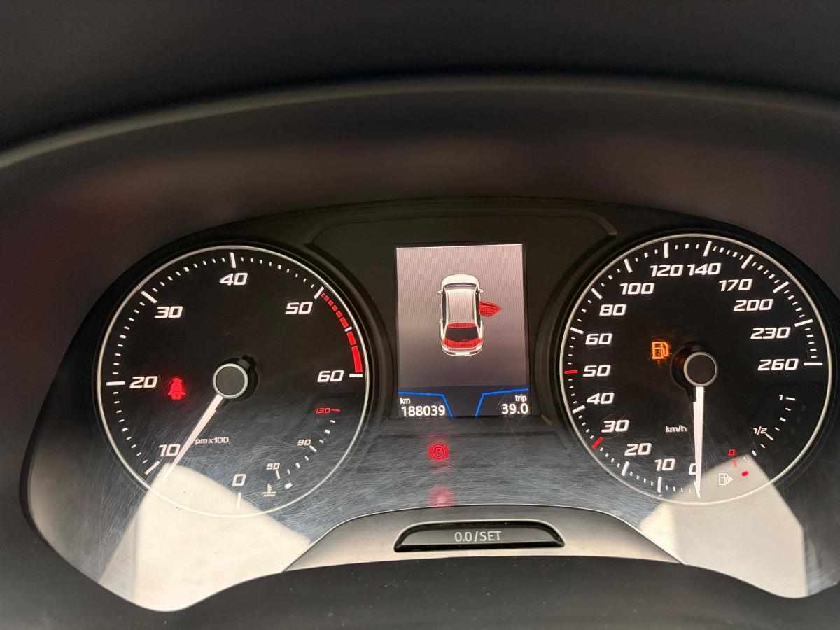 seat-leon-1-6-tdi-2019-diesel-1598cc