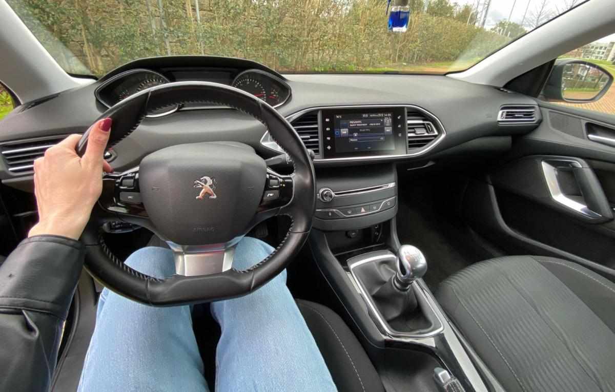 peugeot-308-1-6-bluehdi-fap-2016-diesel-1560cc