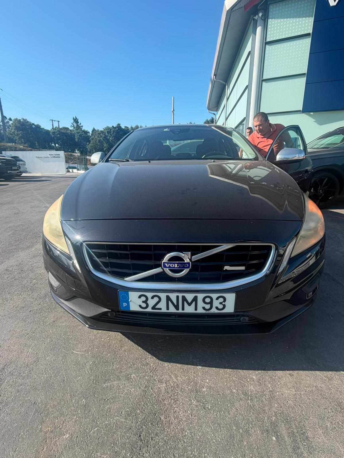 volvo-s60-2-0-d4-2013-diesel-1984cc
