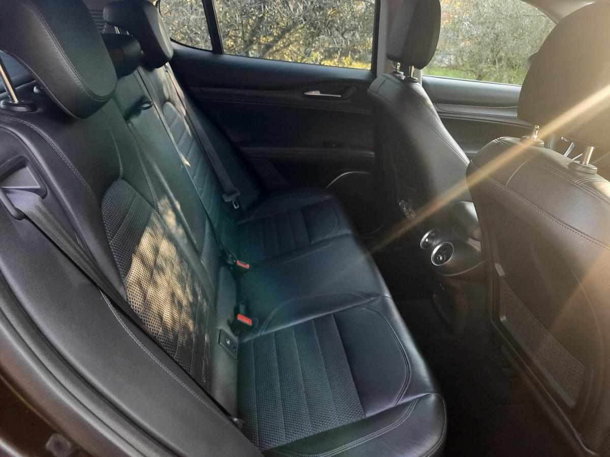 alfa-romeo-stelvio-2-2-jtdm-q4-2017-diesel-2143cc
