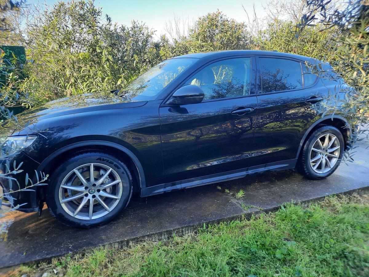 alfa-romeo-stelvio-2-2-jtdm-q4-2017-diesel-2143cc