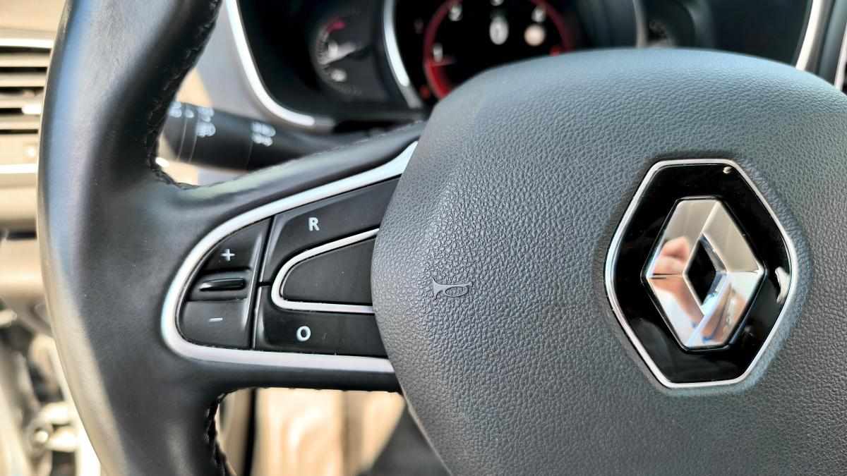 renault-megane-sport-tourer1-5-dci-bose-edition-2017-diesel-1461cc
