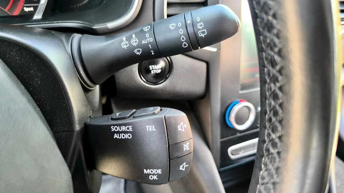renault-megane-sport-tourer1-5-dci-bose-edition-2017-diesel-1461cc