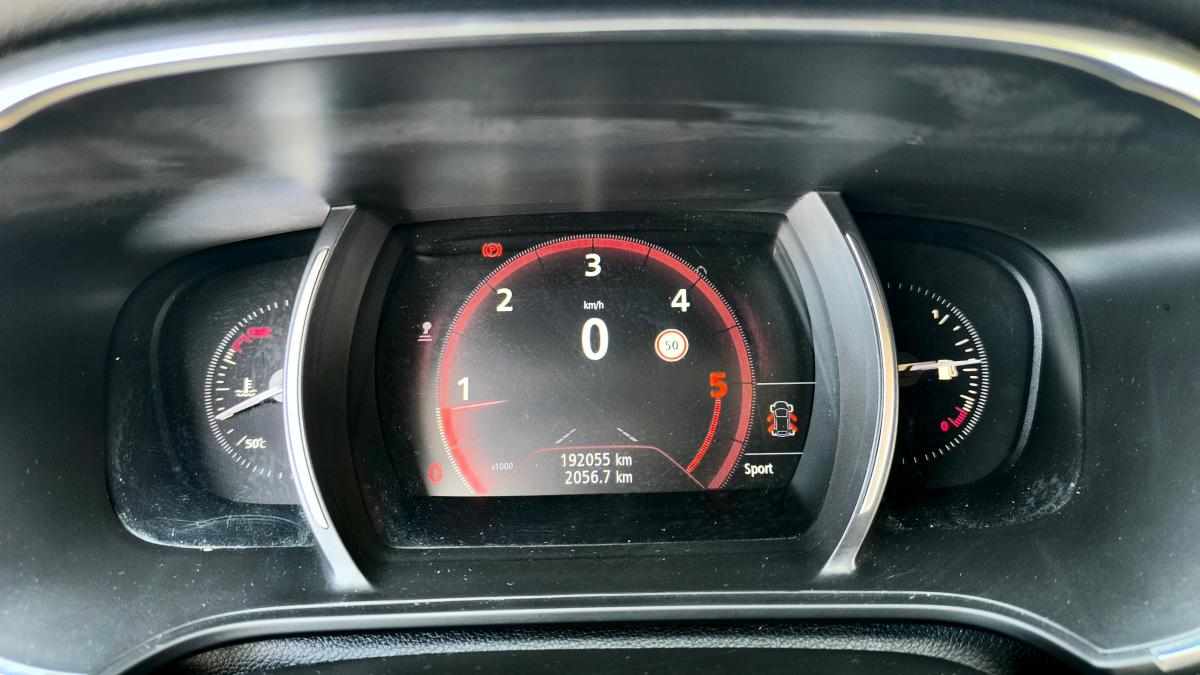 renault-megane-sport-tourer1-5-dci-bose-edition-2017-diesel-1461cc