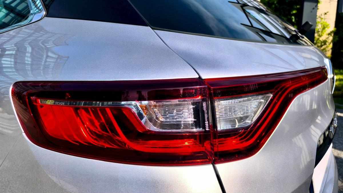 renault-megane-sport-tourer1-5-dci-bose-edition-2017-diesel-1461cc