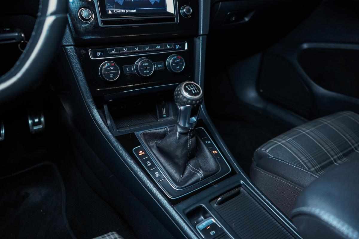 volkswagen-golf-gtd-2-0-tdi-2014-diesel-1968cc