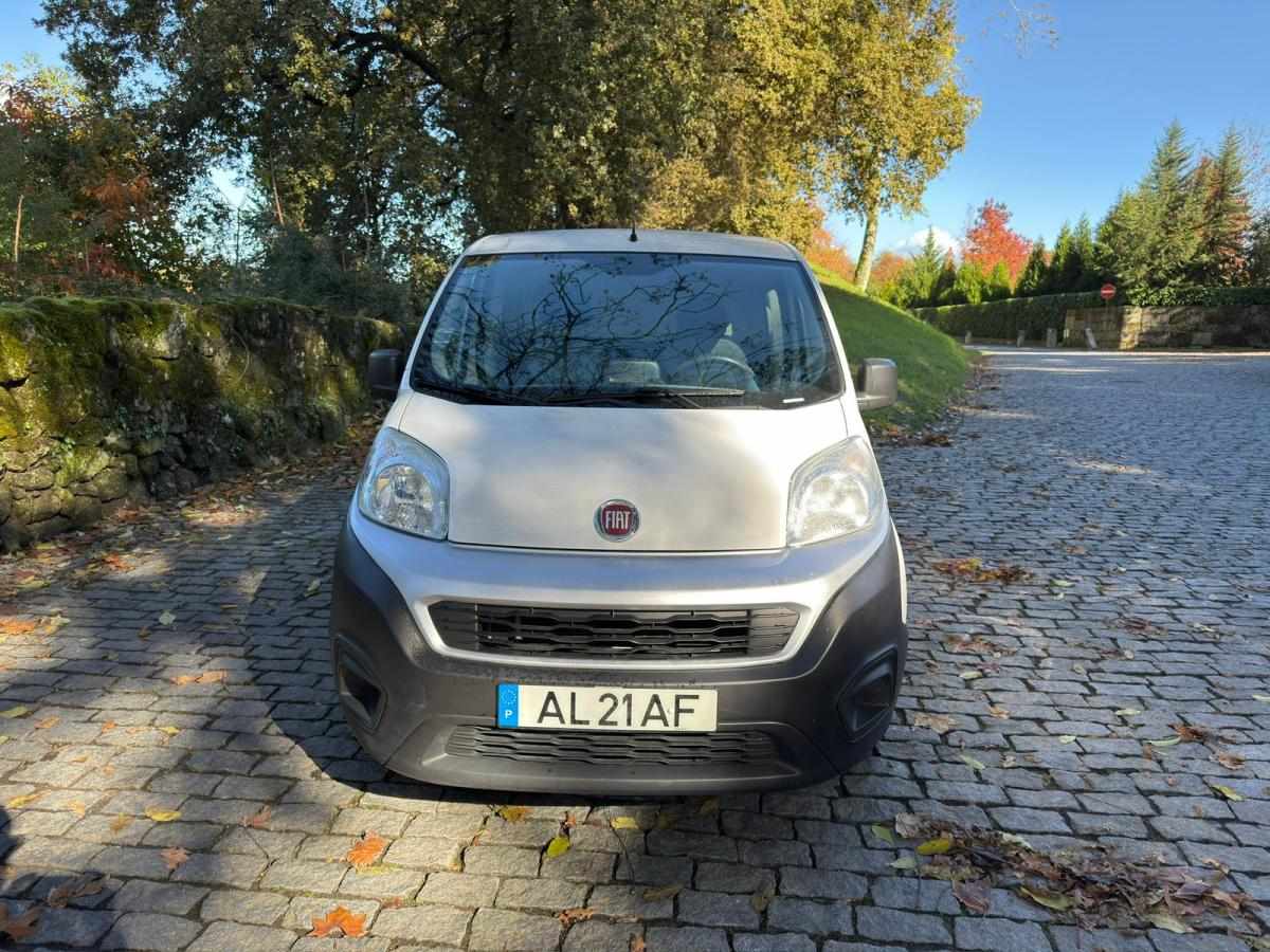 fiat-fiorino-1-2-80cv-2021-diesel-1248cc