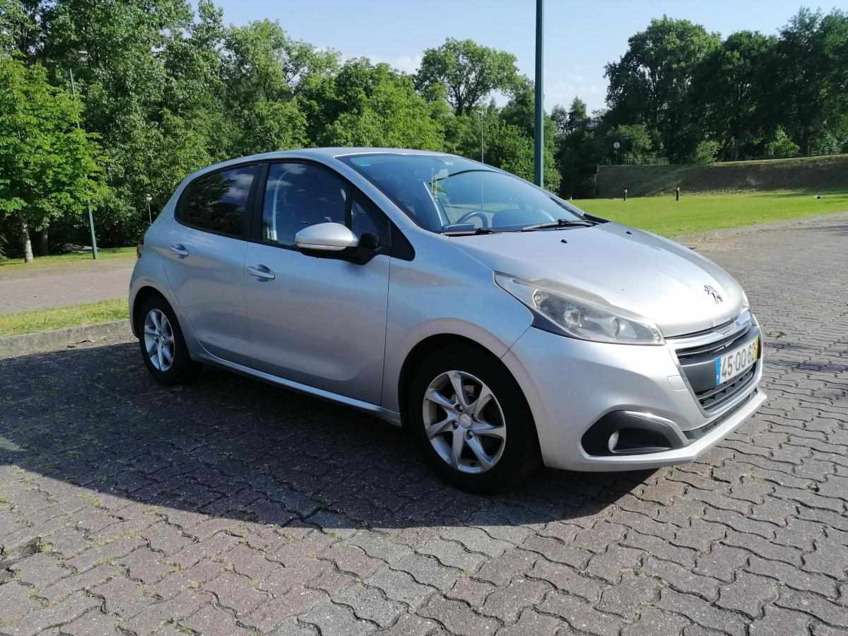 peugeot-208-1-6-bluehdi-2015-diesel-1560cc