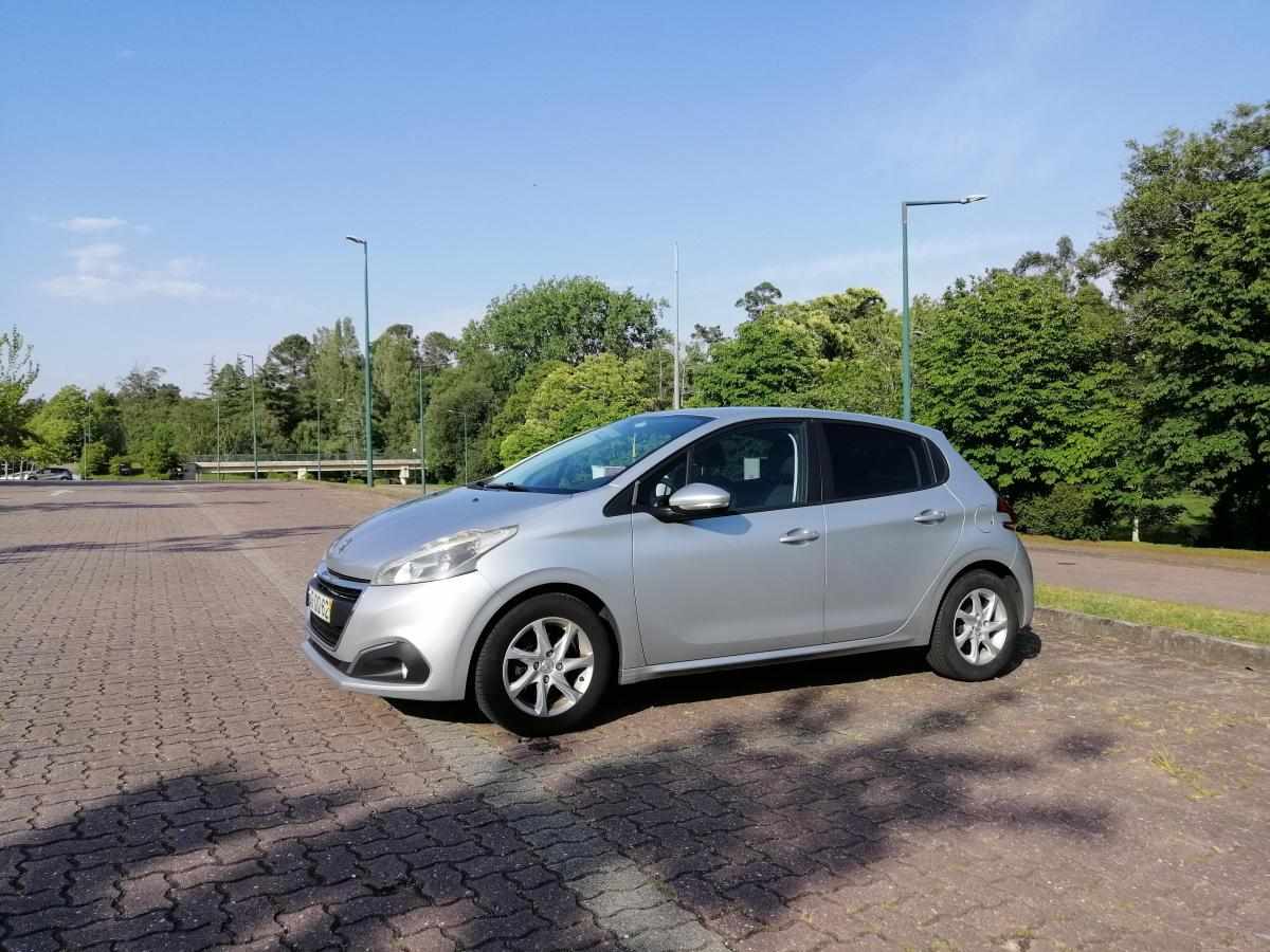 peugeot-208-1-6-bluehdi-2015-diesel-1560cc
