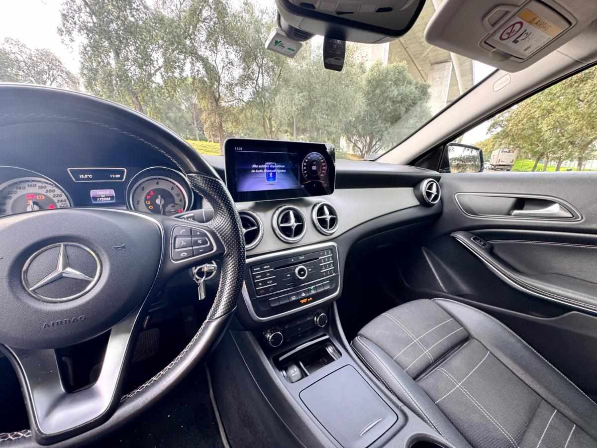 mercedes-benz-gla-220-d-2016-diesel-2143cc