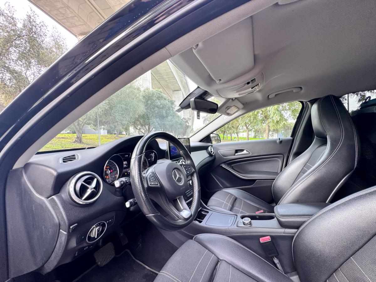 mercedes-benz-gla-220-d-2016-diesel-2143cc