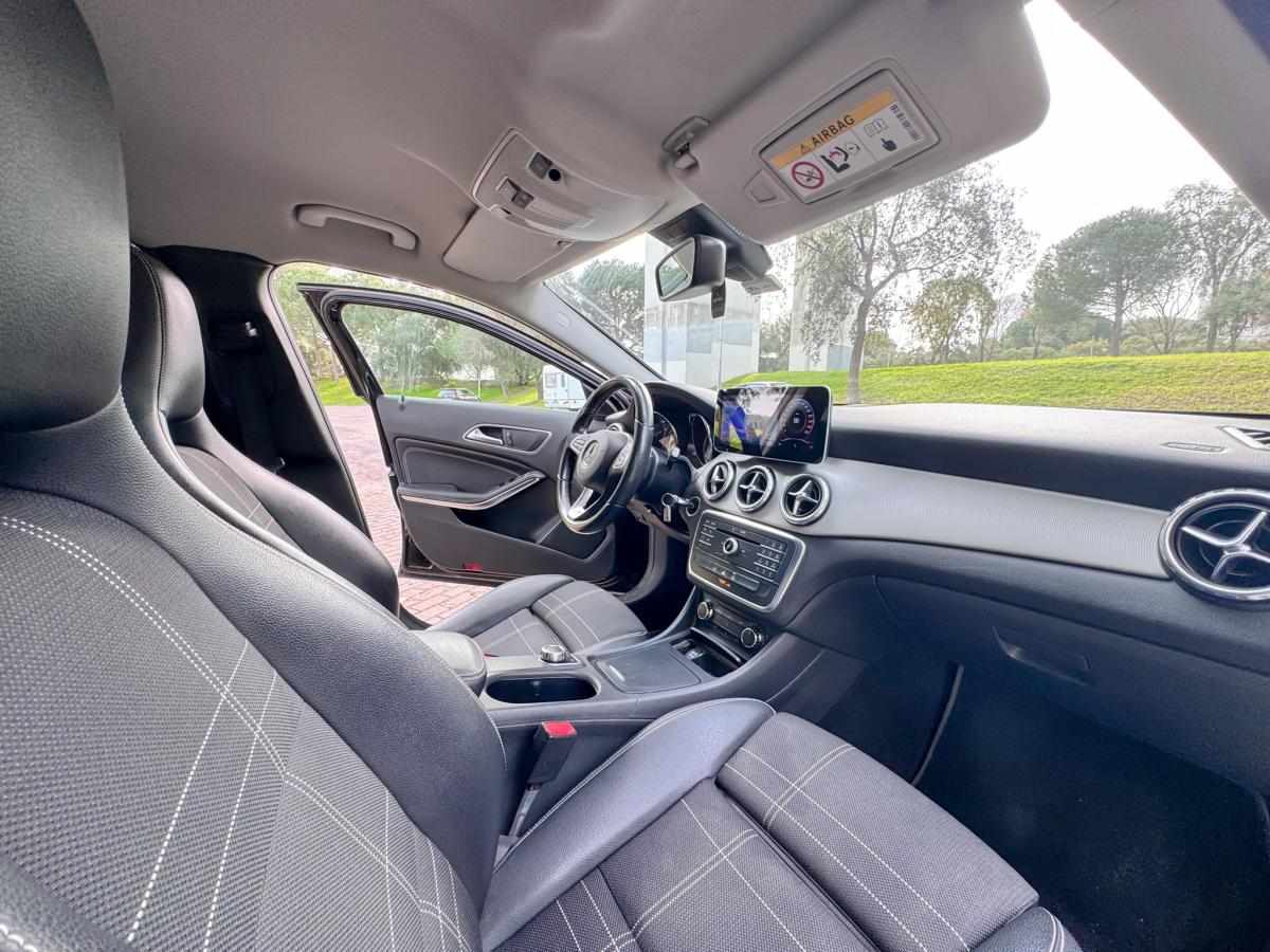 mercedes-benz-gla-220-d-2016-diesel-2143cc