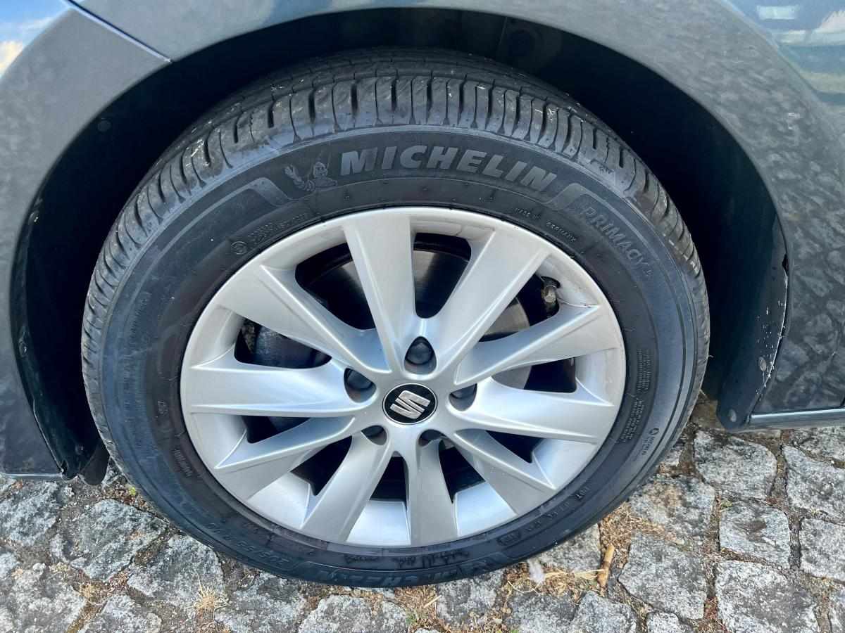seat-leon-1-6-tdi-2019-diesel-1598cc