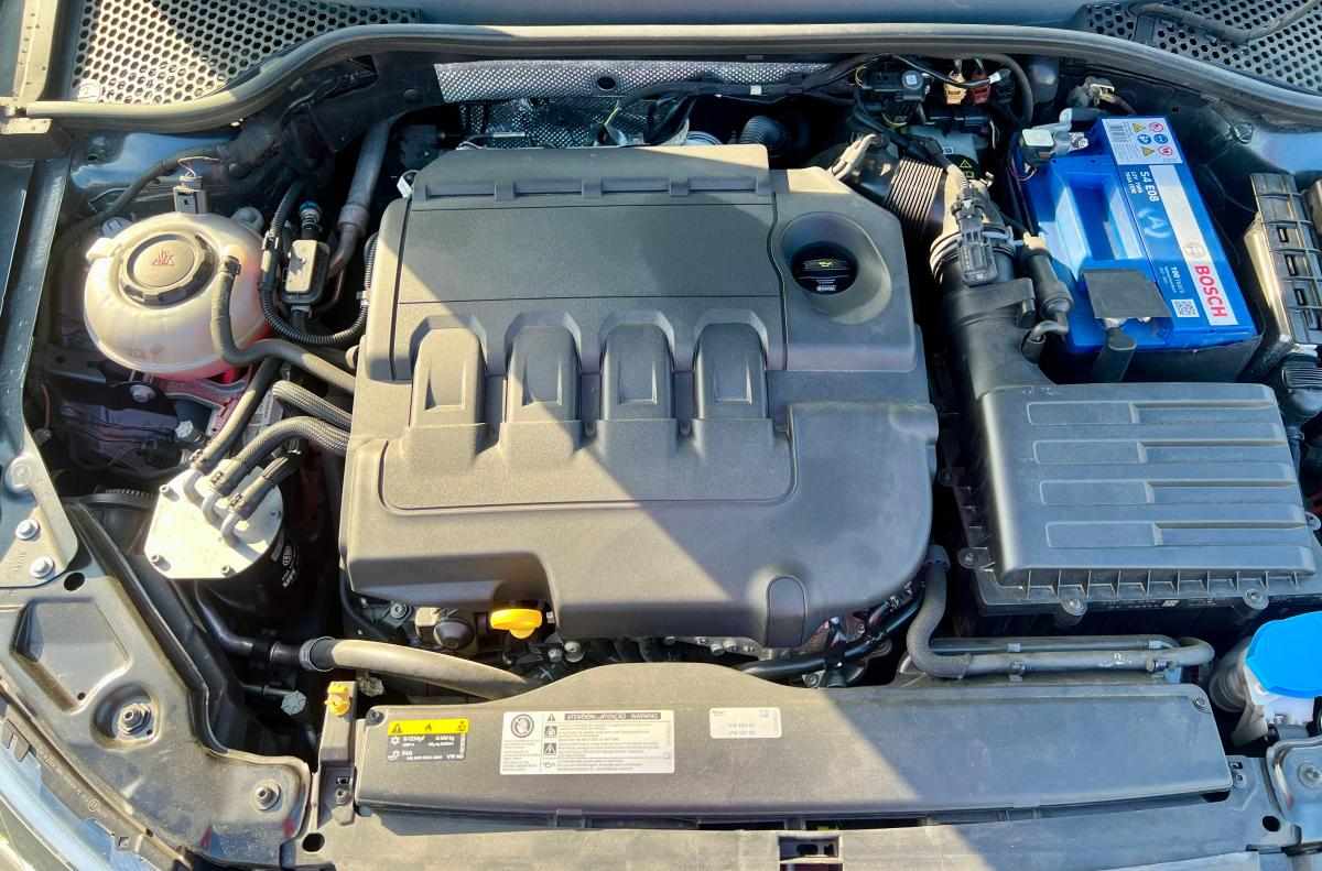 seat-leon-1-6-tdi-2019-diesel-1598cc