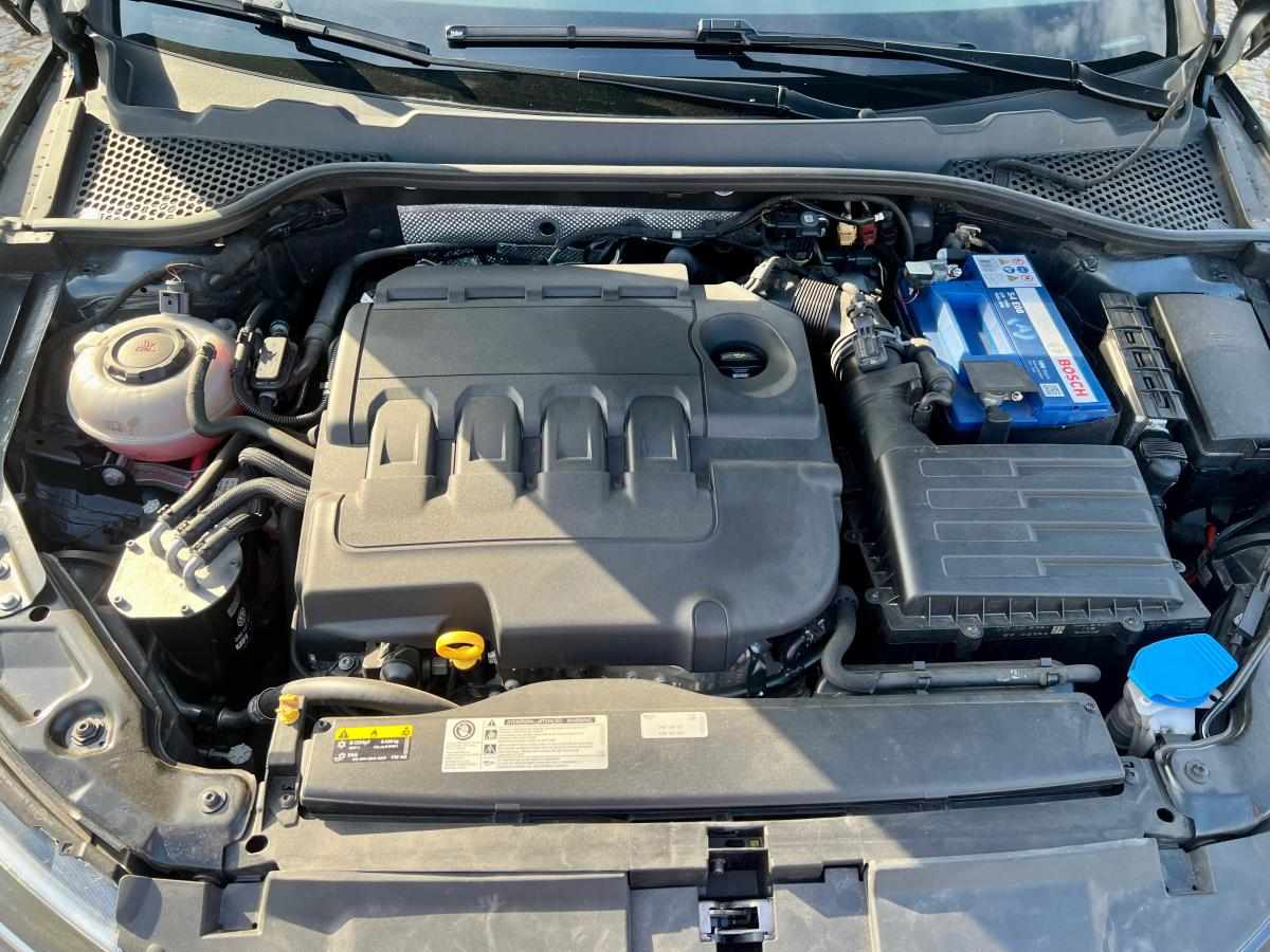 seat-leon-1-6-tdi-2019-diesel-1598cc