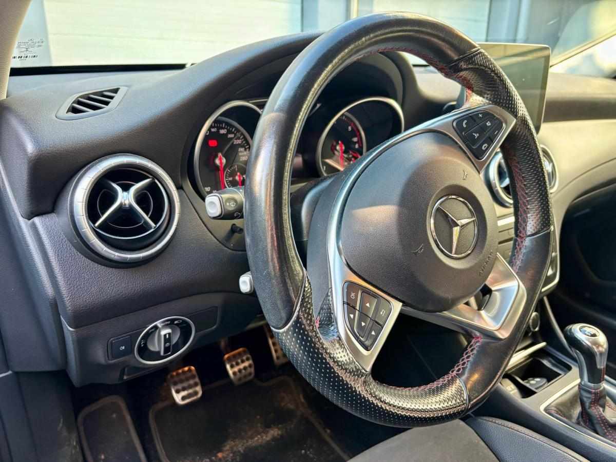 mercedes-benz-cla-180-d-blueefficiency-shooting-brake-2017-diesel-1461cc