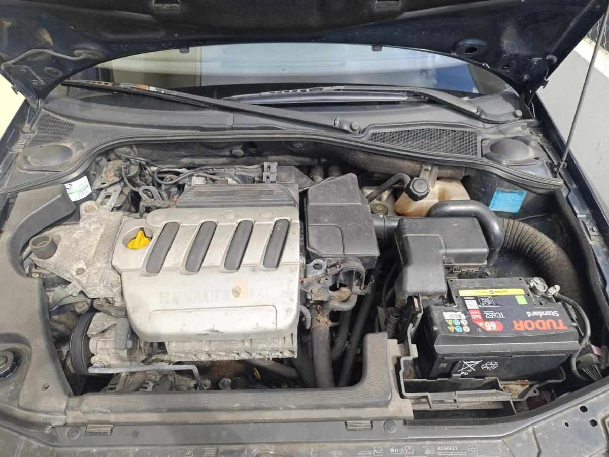 renault-laguna-1-6-2001-gasolina-1598cc