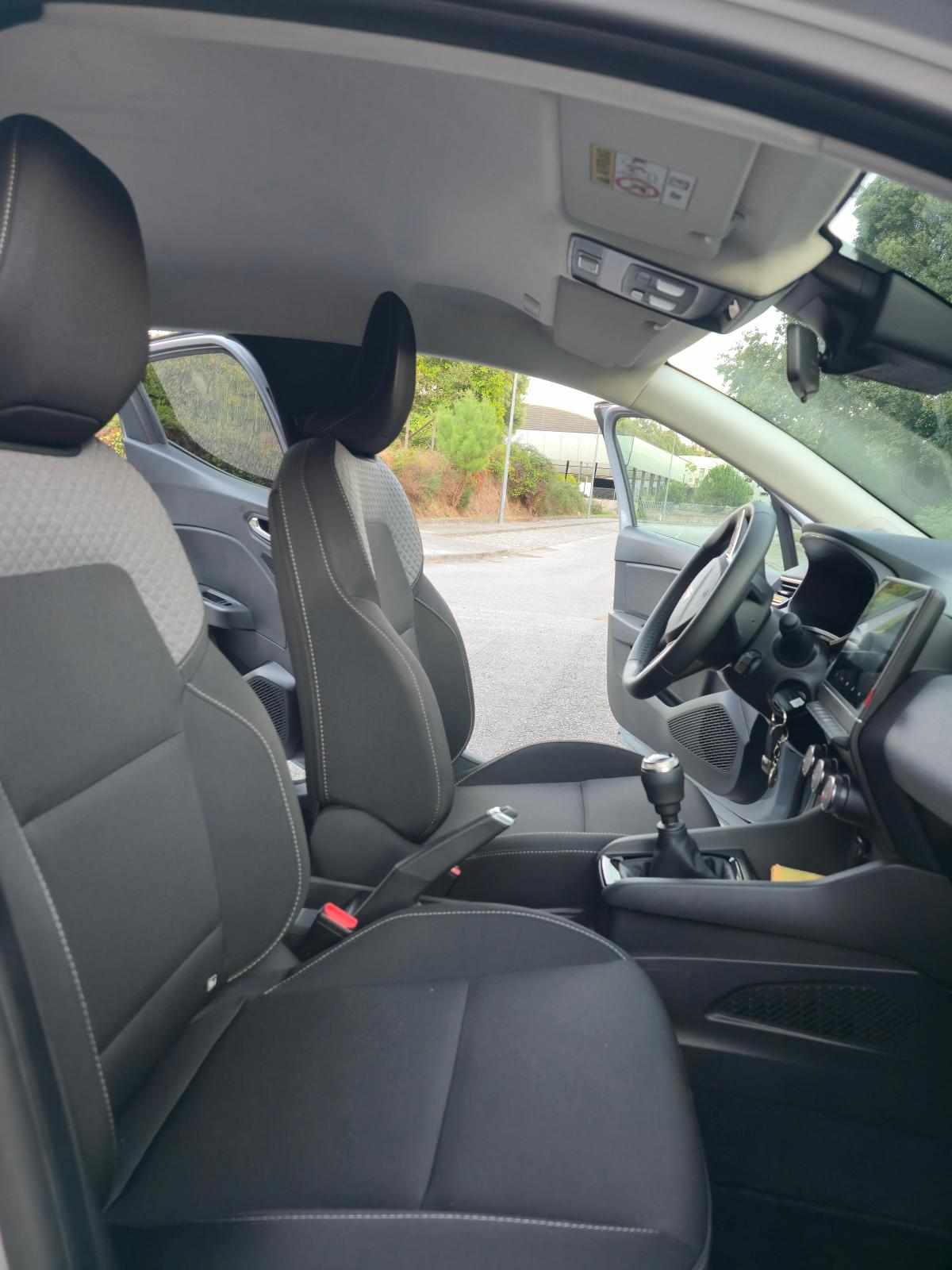 renault-clio-1-0tce-2025-gasolina-999cc