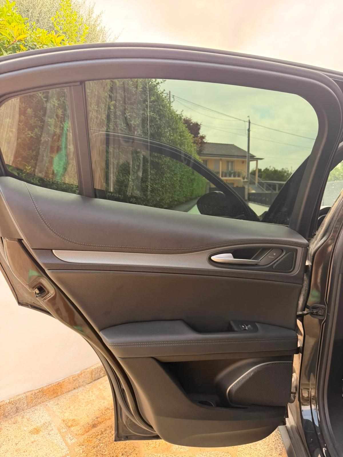 alfa-romeo-stelvio-2-2-jtdm-q4-2019-diesel-2143cc