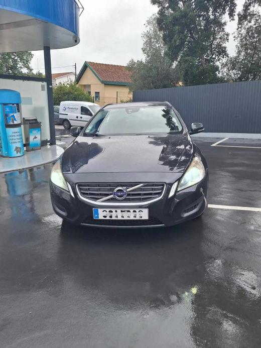 volvo-v60-2-0-d3-2011-diesel-1984cc