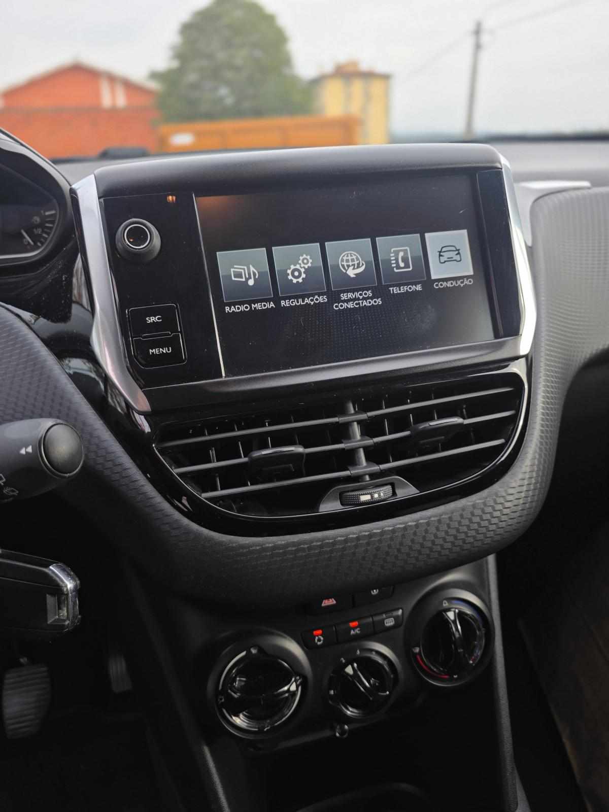 peugeot-208-1-2-vti-2016-gasolina-1199cc