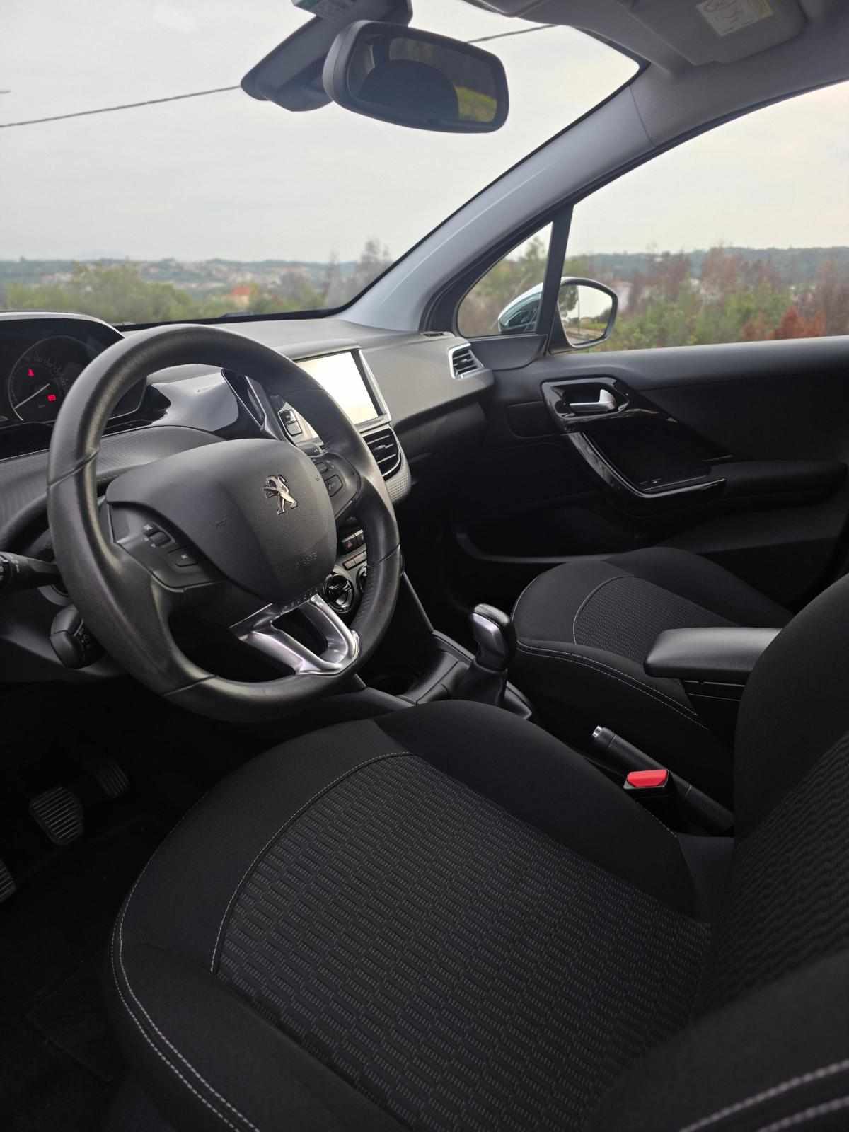 peugeot-208-1-2-vti-2016-gasolina-1199cc