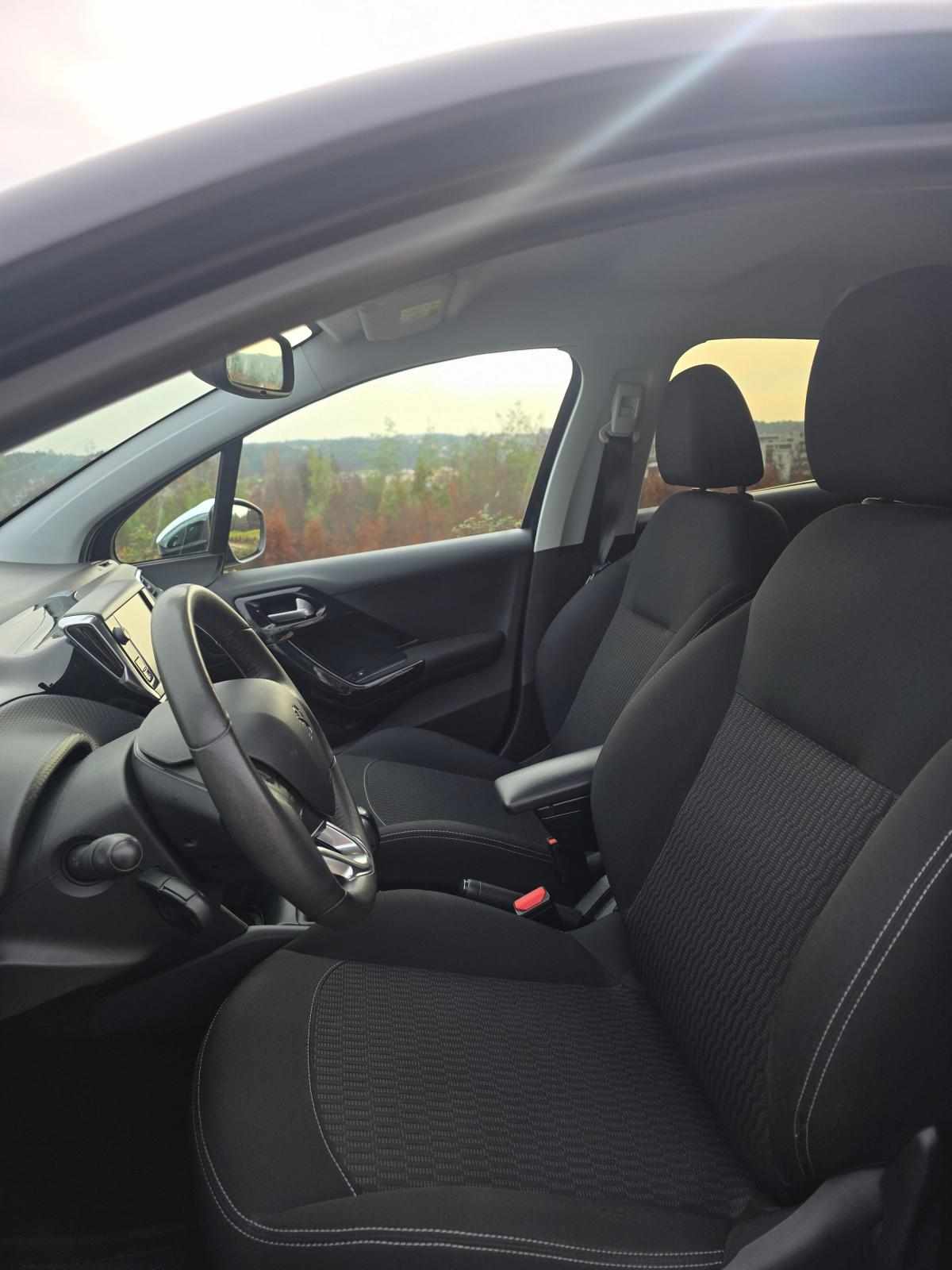 peugeot-208-1-2-vti-2016-gasolina-1199cc