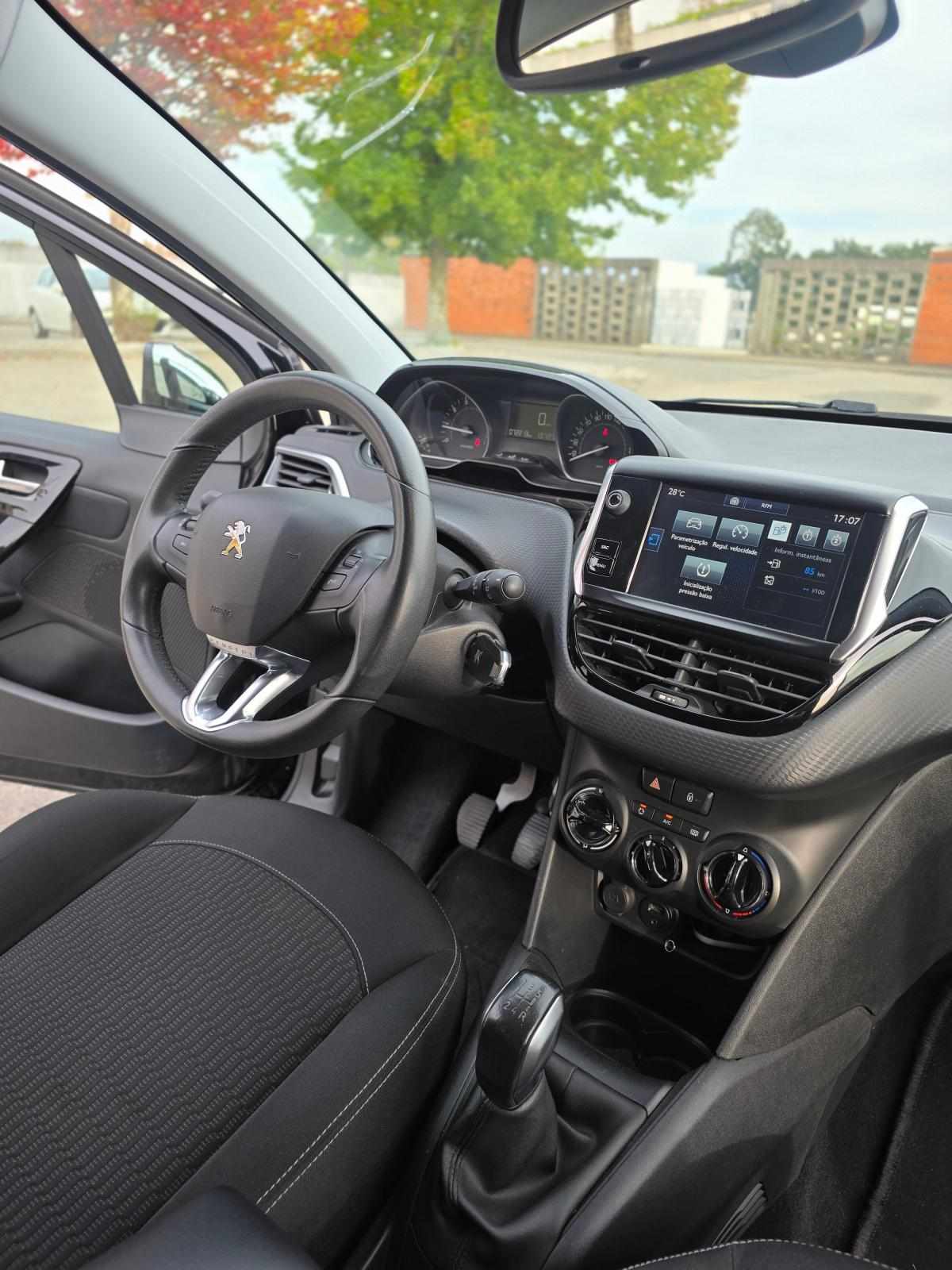 peugeot-208-1-2-vti-2016-gasolina-1199cc