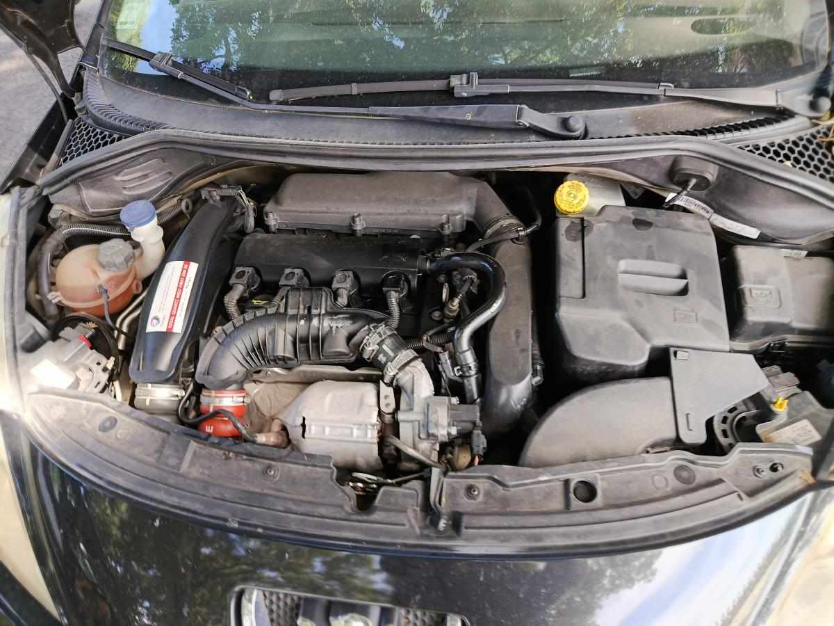 peugeot-207-1-6-thp-2010-gasolina-1598cc