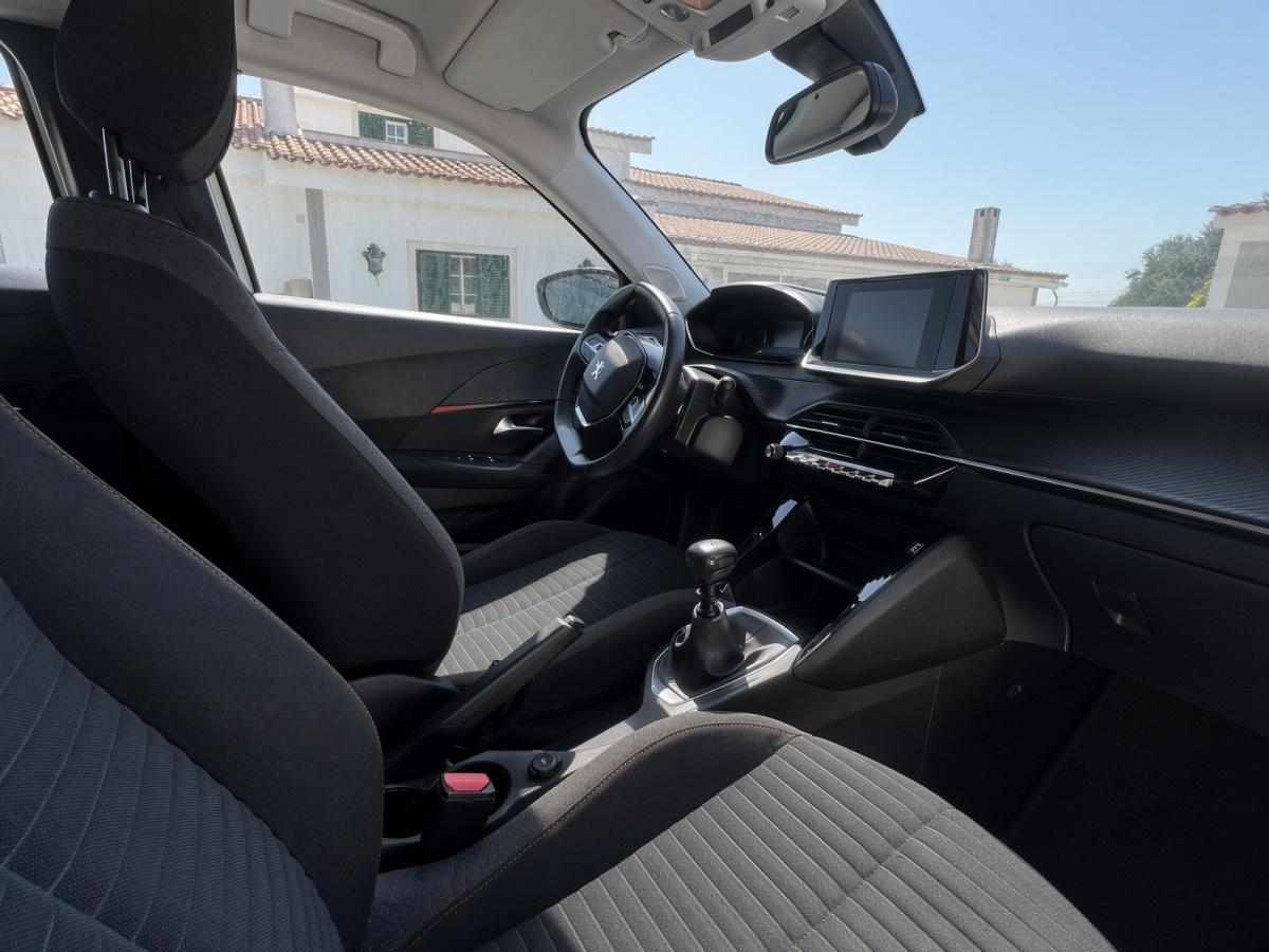 peugeot-2008-1-2-puretech-2021-gasolina-1199cc