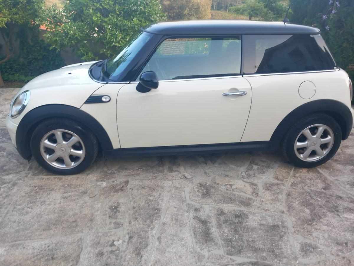 mini-hatch-d-2-0-2008-diesel-1560cc