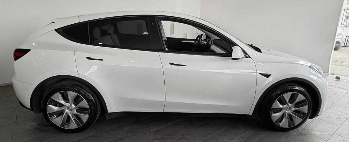 tesla-model-y-long-range-rwd-2022-eletrico