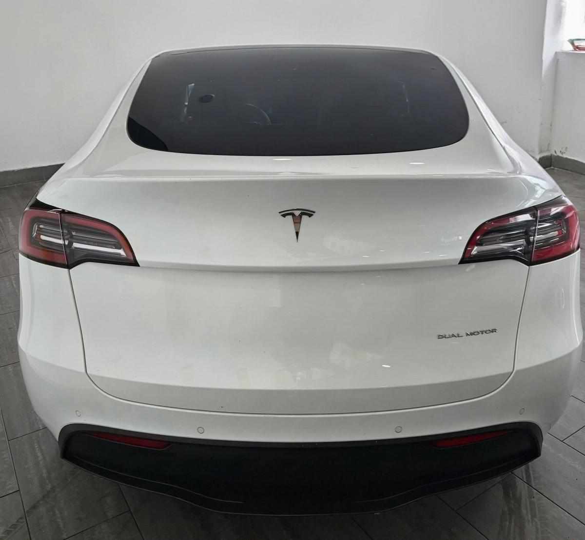 tesla-model-y-long-range-rwd-2022-eletrico