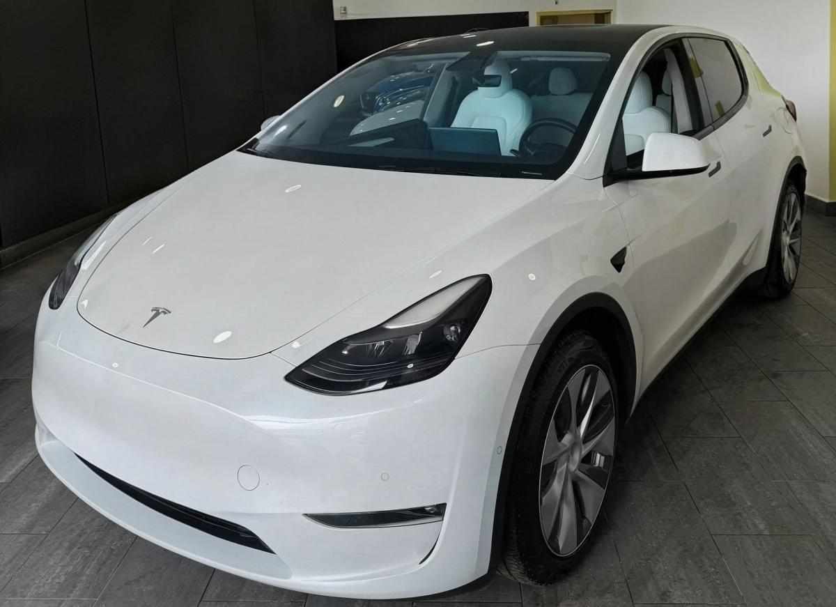 tesla-model-y-long-range-rwd-2022-eletrico