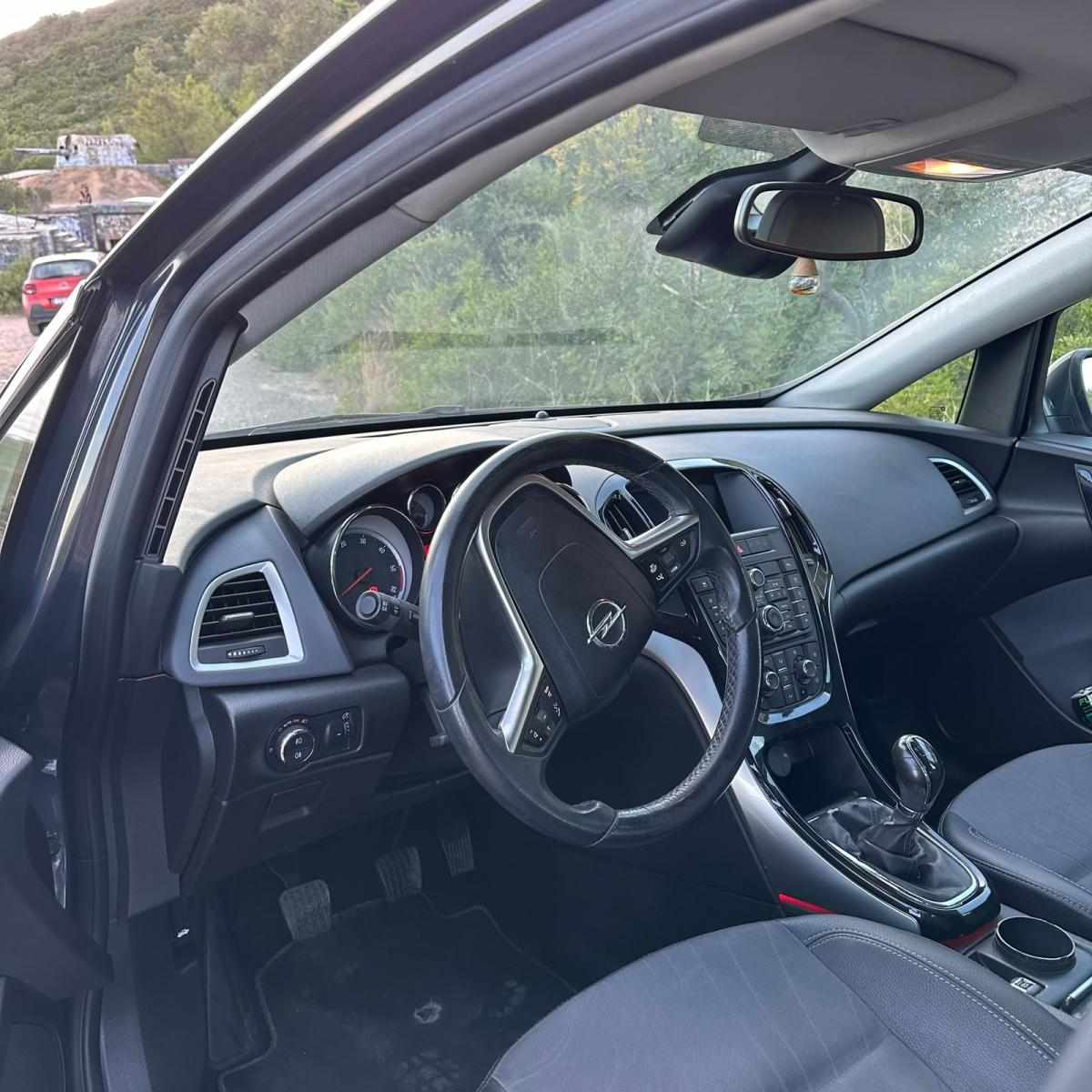 opel-astra-1-6-cdti-2014-diesel-1598cc