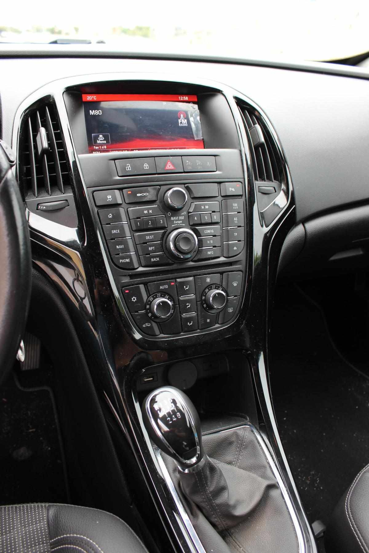 opel-astra-1-6-turbo-2017-gasolina-1598cc