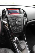 opel-astra-1-6-turbo-2017-gasolina-1598cc