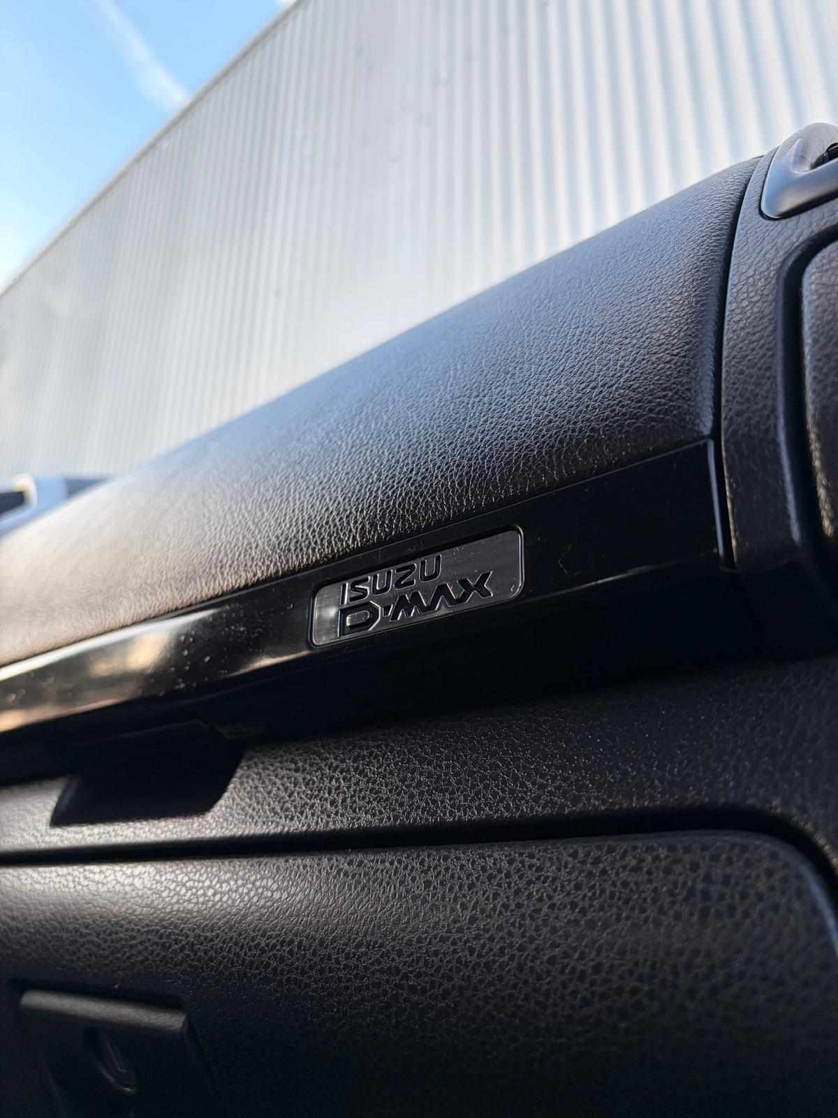 isuzu-d-max-1-9-4wd-2018-diesel-1898cc
