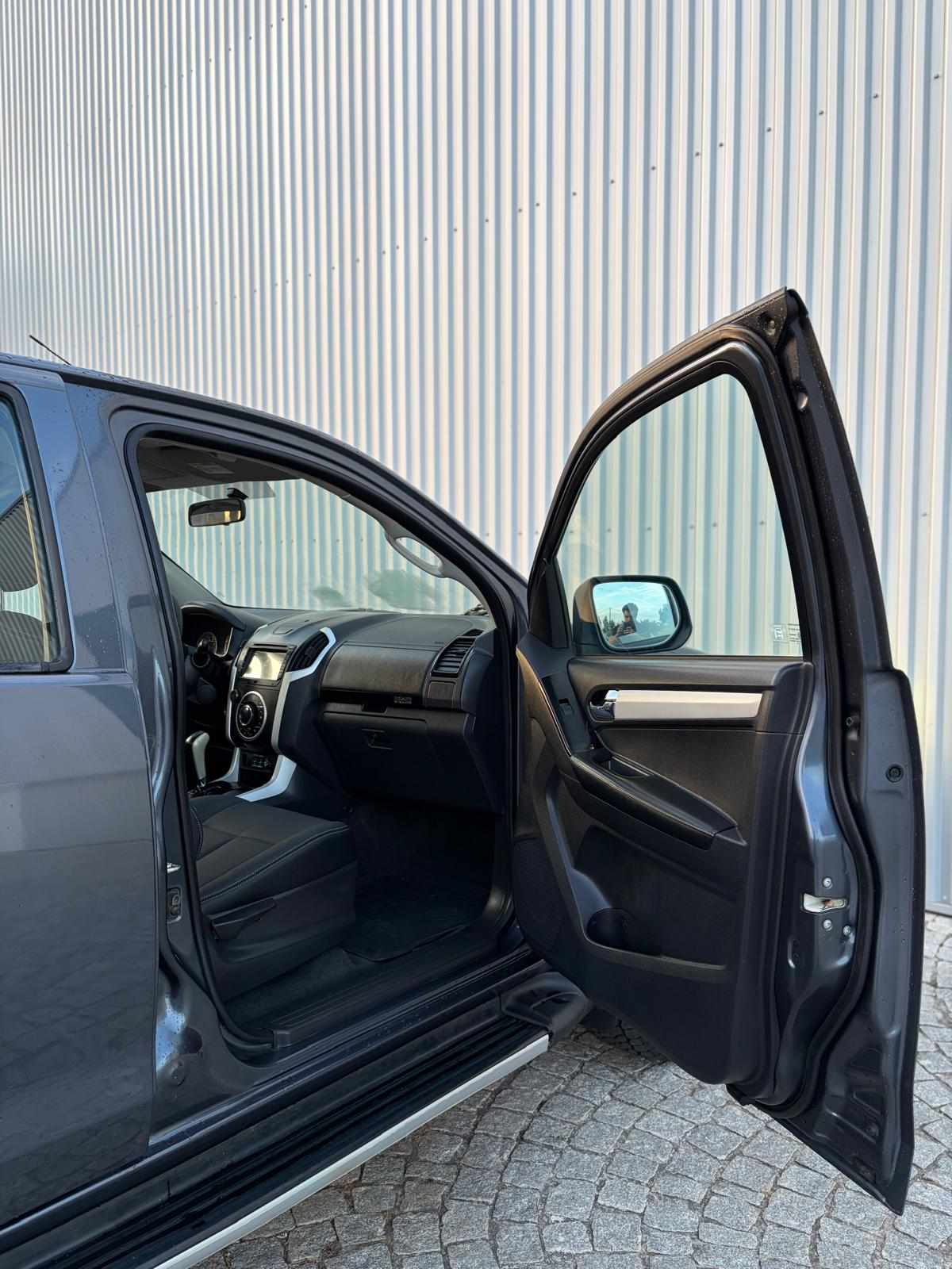 isuzu-d-max-1-9-4wd-2018-diesel-1898cc