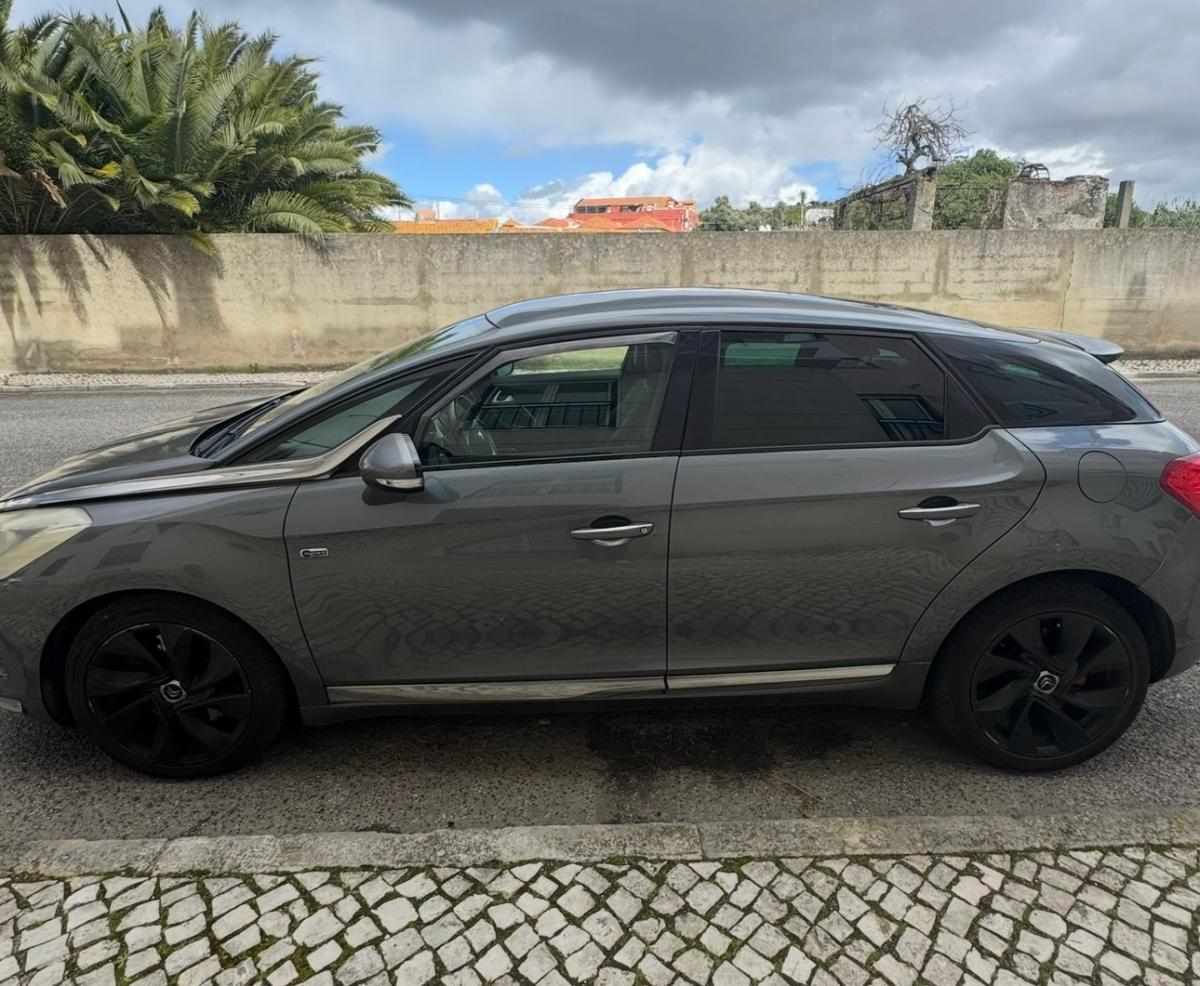 citroen-ds5-2-0-hybrid4-airdream-awd-2013-diesel-1997cc
