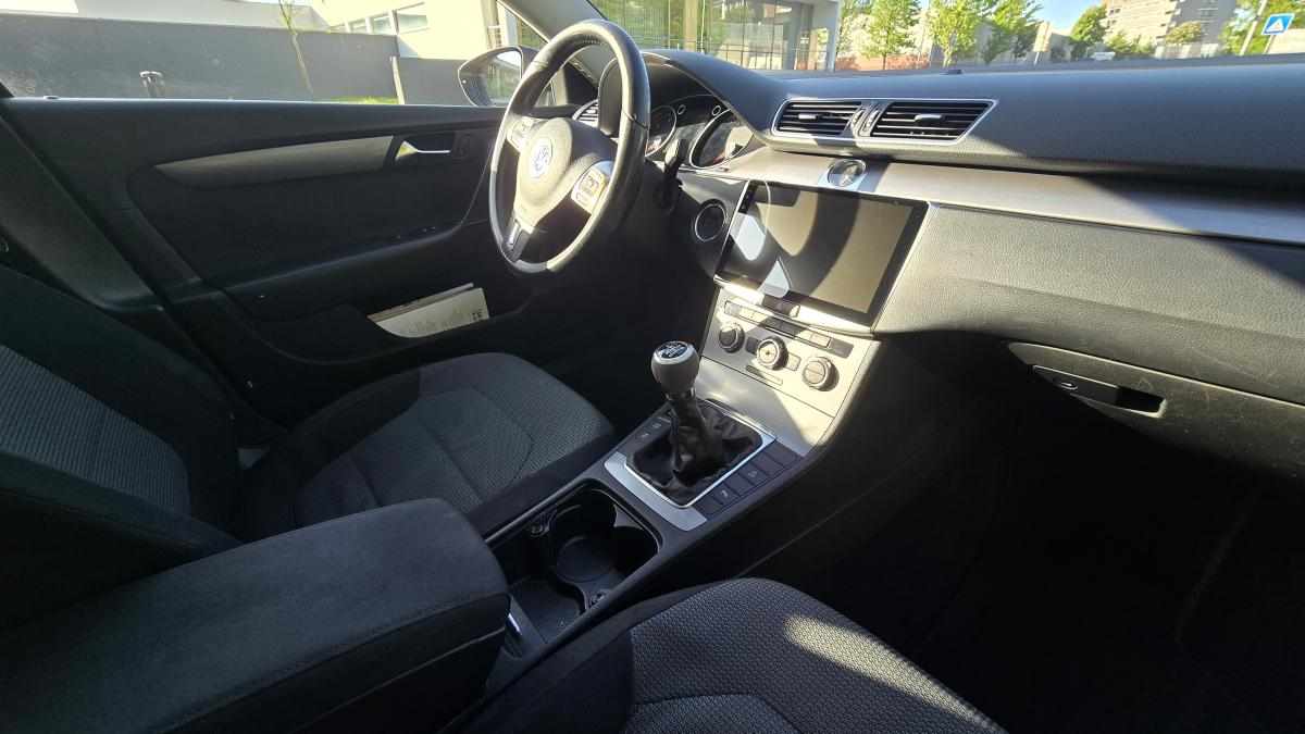 volkswagen-passat-1-6-tdi-bluemotion-2012-diesel-1598cc