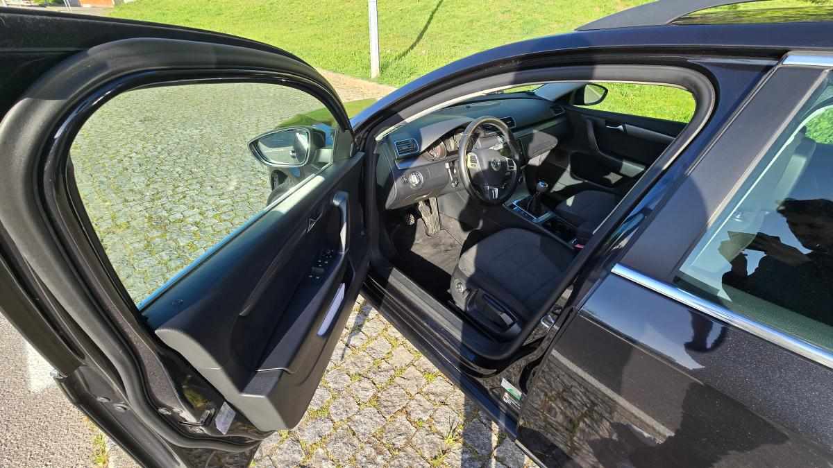 volkswagen-passat-1-6-tdi-bluemotion-2012-diesel-1598cc