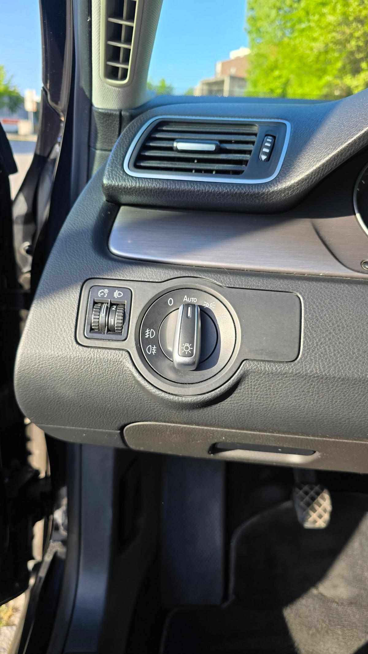 volkswagen-passat-1-6-tdi-bluemotion-2012-diesel-1598cc