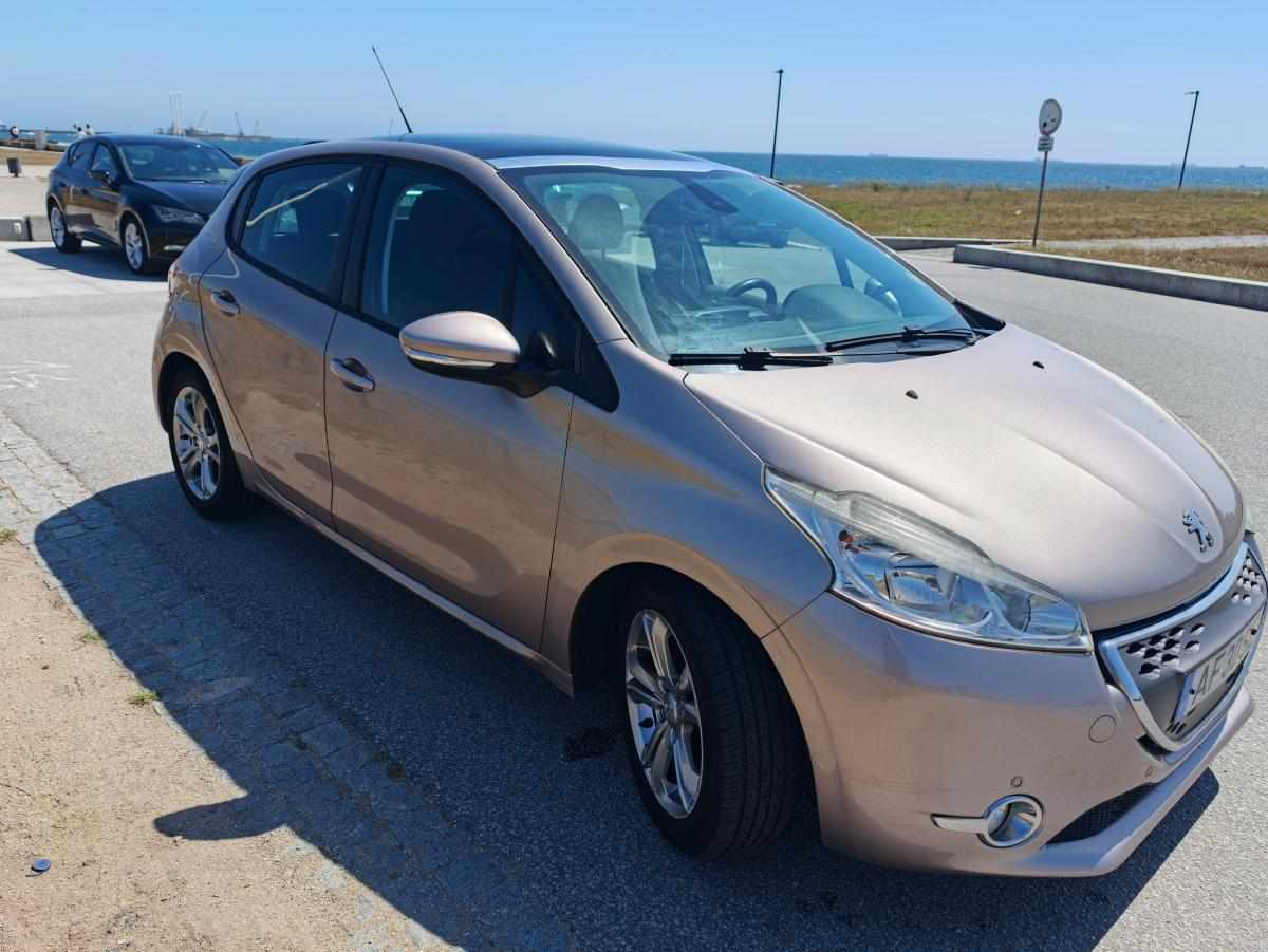 peugeot-208-1-4-e-hdi-2013-diesel-1398cc